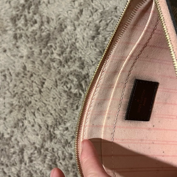 Neverfull Zippered Wristlet pouch - some wear inside as price is reflective. - Picture 3 of 4